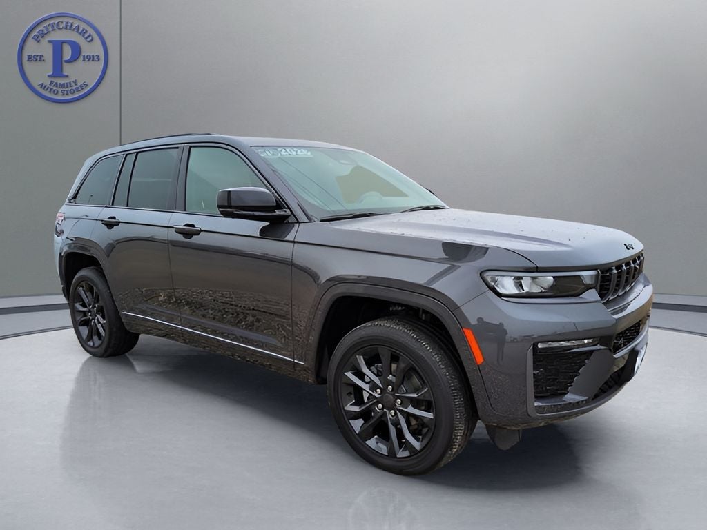 2026 Jeep Grand Cherokee GRAND CHEROKEE LIMITED RESERVE 4X4 in Baltic Gray Metallic Clear-Coat Exterior Paint — front three-quarter view